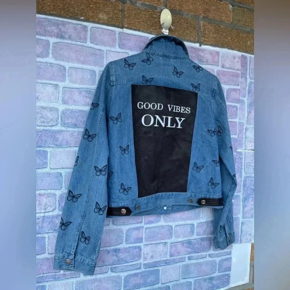SAMANTHA SIPOS Good Vibes Denim Jacket large - Picture 10 of 13